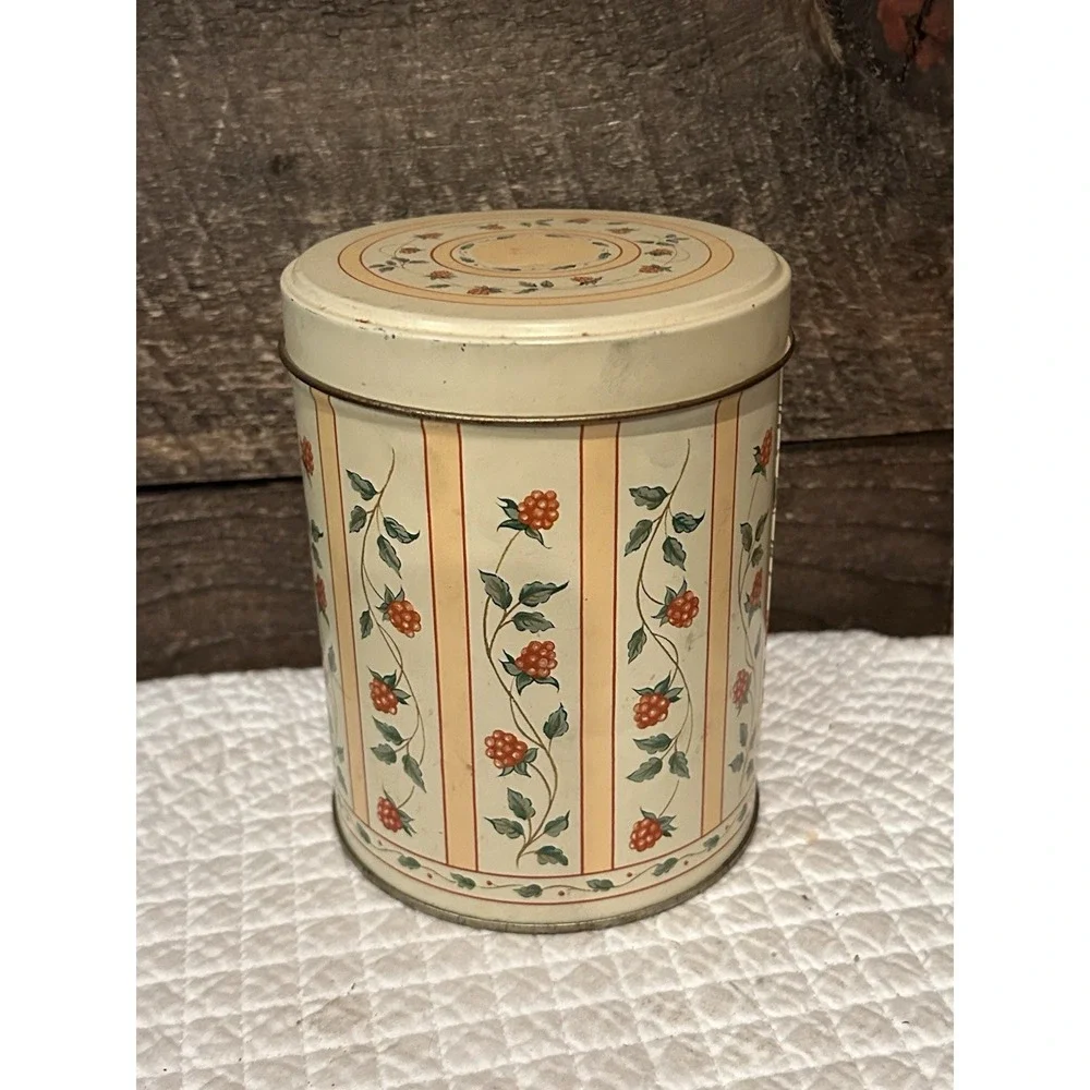 Vintage Metal‎ Tin Canister Set Of 4 Nesting Containers Some Wear Cottage Core